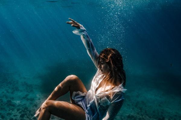 属兔女87年2023年运势分析 财运稳定 收入提升