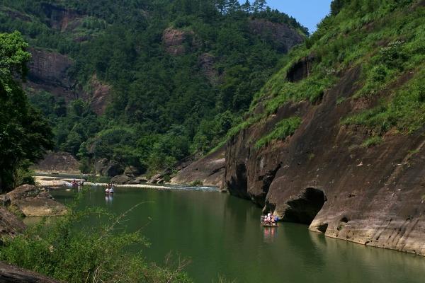 属龙人2023年幸运色是什么 整体运势怎么样