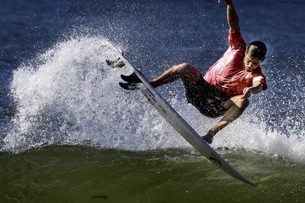 2023年属龙的吉祥颜色是什么 红色催旺桃花运