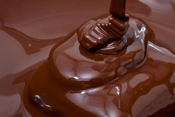 2023年黑兔走入青龙 兔走入青龙欲尽不尽