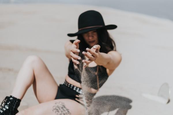 94年属狗的2024年结婚好不好,94年狗最佳结婚年份是什么时候