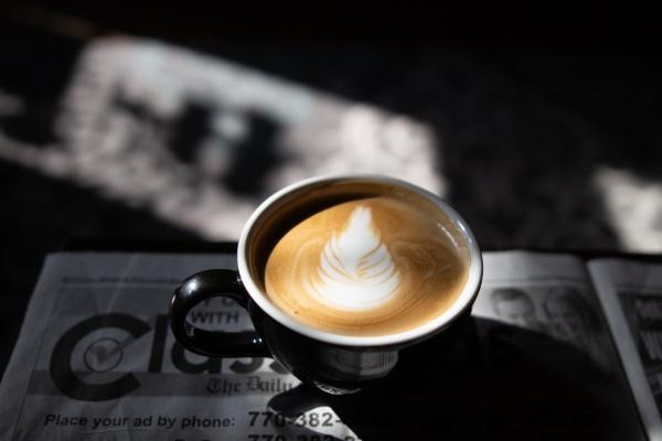 1979年羊人44岁后命运财运，79年属羊人44岁之后运势如何