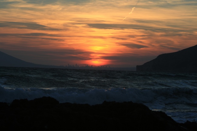 属狗上等命出生时辰，属狗人什么时候出生是富贵命