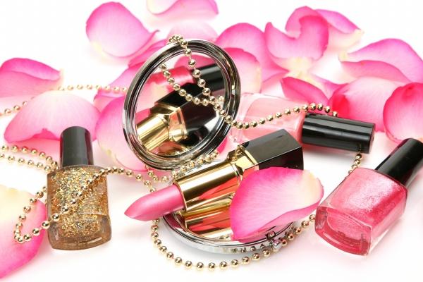 12生肖当中谁最多情 见一个爱一个