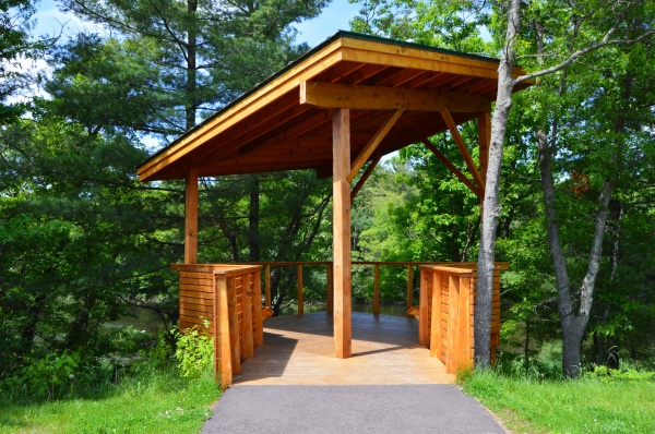 73年的牛在2023年的运气 2023运势中吉