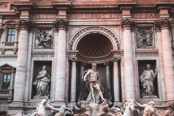 属蛇2023年6月运势解析，运势升温平稳顺遂