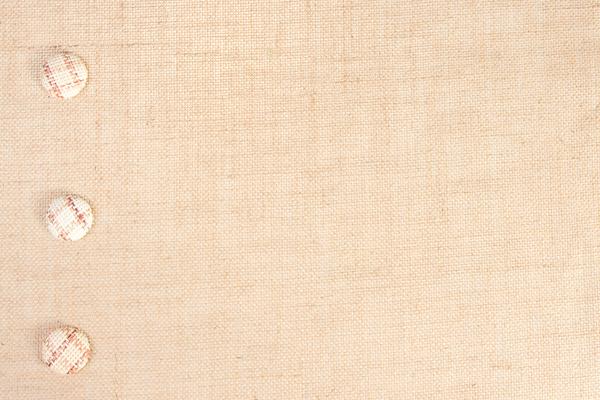 69年属鸡2024夫妻感情走势，婚姻运势