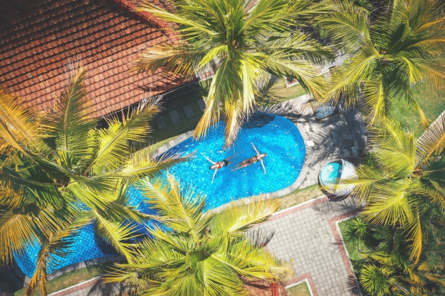 "爱情绝配:探寻四对生肖情侣,共同吸引幸运的奇妙组合!"