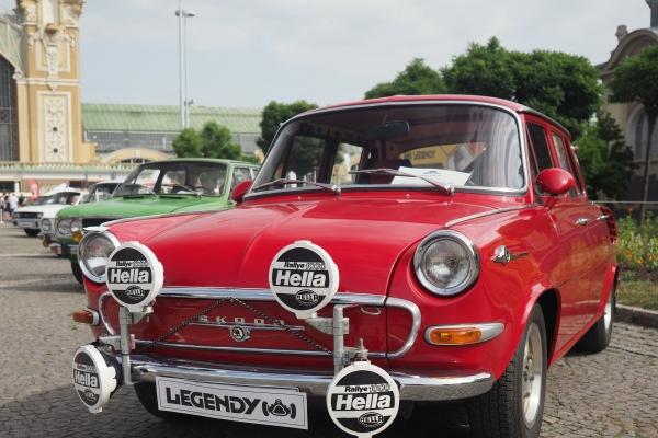 "幸福婚缘!2023下半年四大生肖迎来婚姻幸福的黄金时期!"