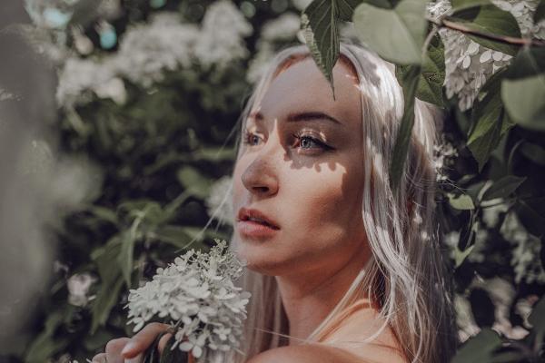 2024年6月桃花运爆棚属相 龙猴蛇狗在名单上