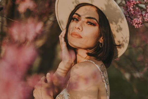 1997女2023正缘几月份遇到 97年属牛女如何提升桃花运