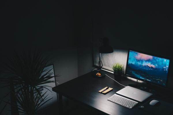 96年属鼠人的姻缘 他的婚姻状况会怎样