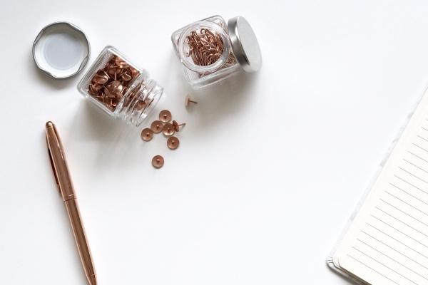 93年属鸡2023年适合创业吗，需要注意什么