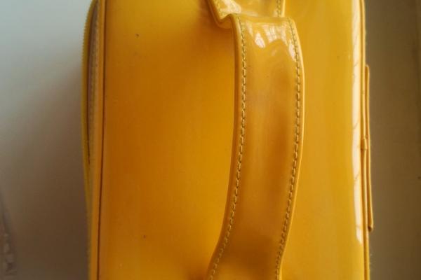 2024年结婚对谁不利，不适合在龙年结婚的属相