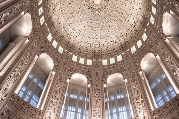 麦玲玲属鸡人2024年全年运势运程详解