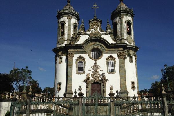 属猪男最佳婚配对象何在 与谁最为契合