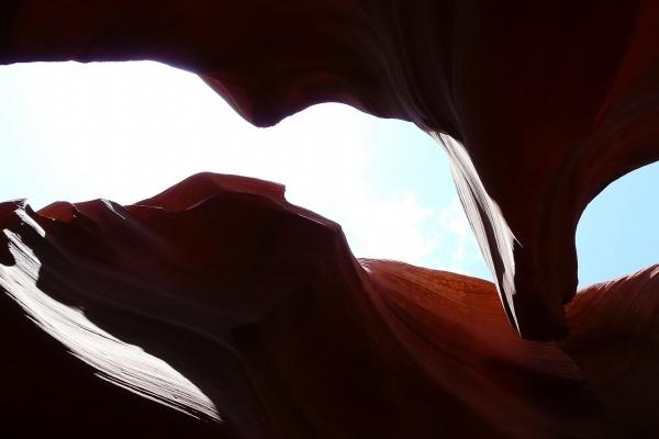 属蛇男和女马谁爱谁多些呢