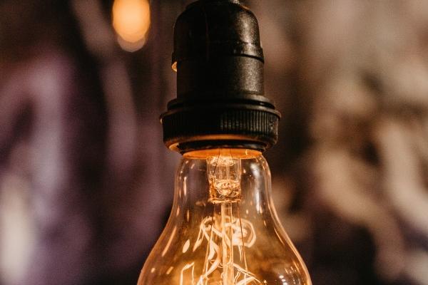 1984年鼠男婚姻与命运