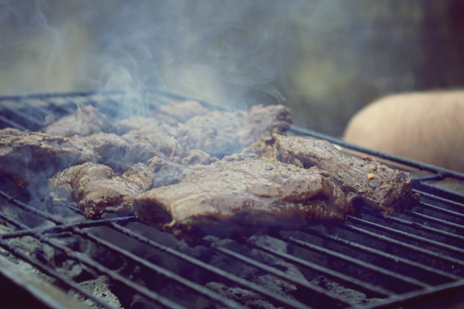 九紫离火运对属猪的好不好