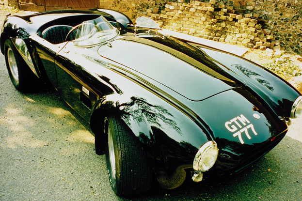 77年蛇男是二婚命吗