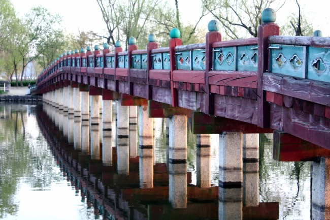 1972年属鼠女三两六晚年命苦不苦