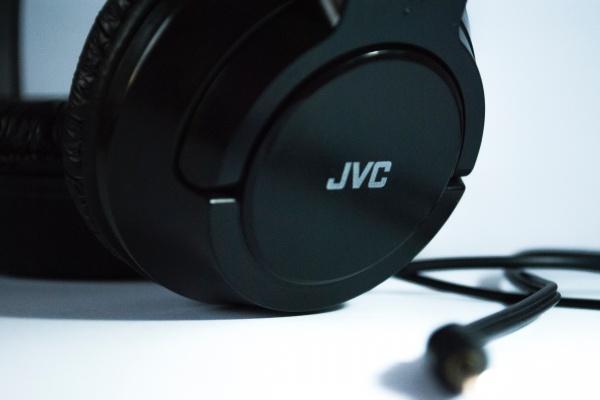 属马2025年有大喜缠身