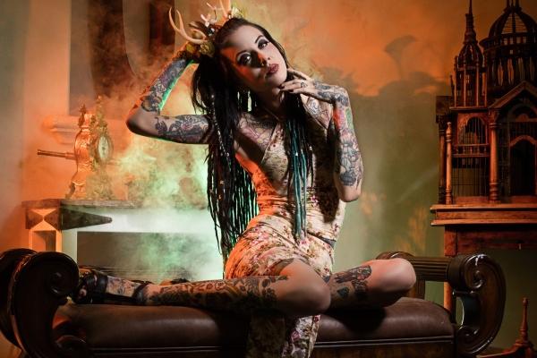 不爱就很绝情的生肖女