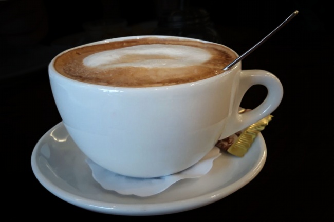 2025属羊要小心一个人,属羊人2025需要小心谁