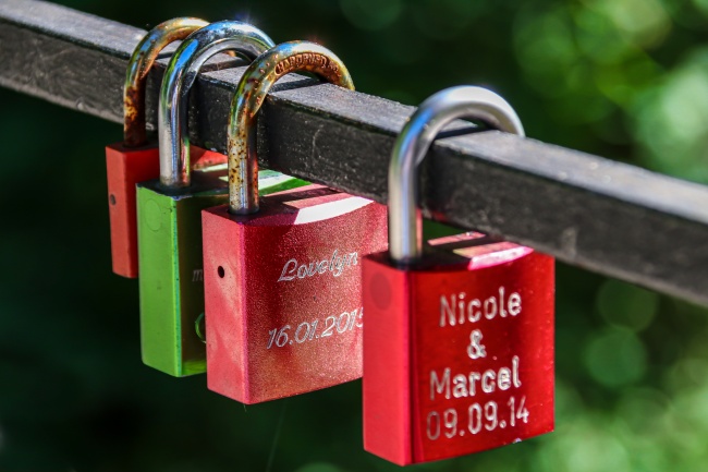 梦到4胞胎是怎么回事