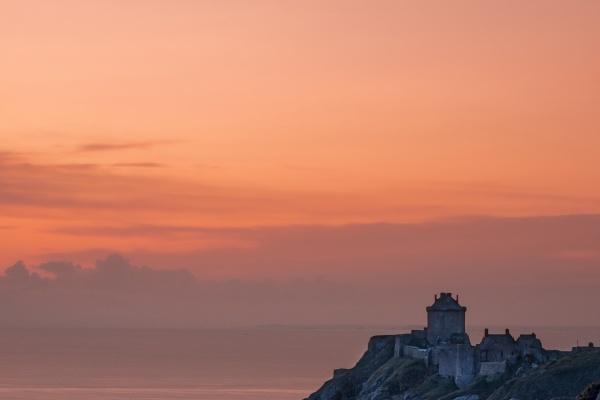 梦到自己掉下水是啥预兆