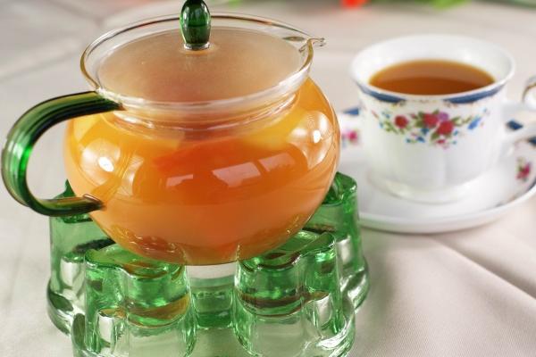 属猪2025年幸运色和忌色，属猪2025年的喜忌颜色