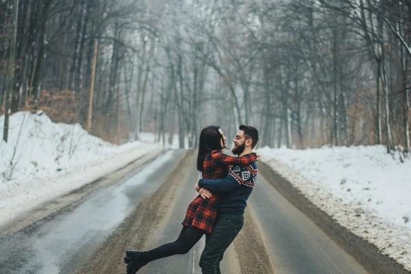 梦到小拇指受伤有什么意思