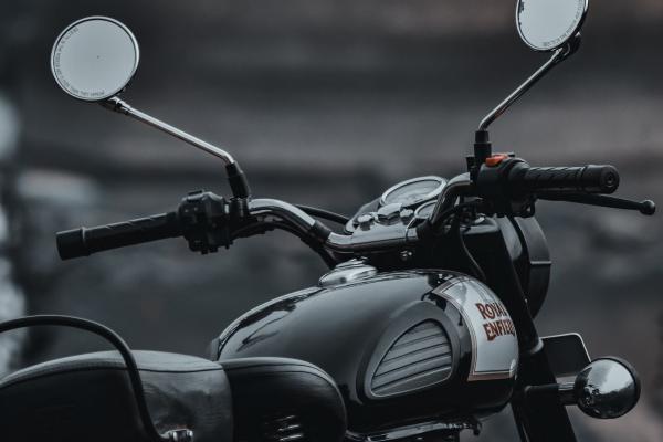 梦见飞机落是什么征兆