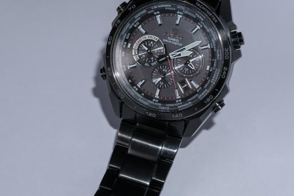 庚山甲最忌的三个属相