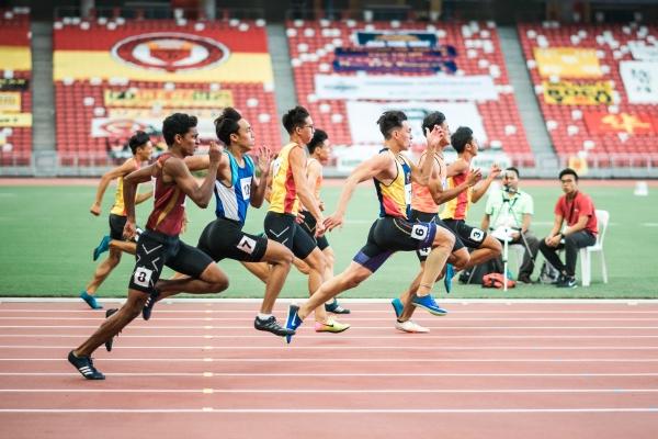 梦见朋友掉海里有什么意义吗