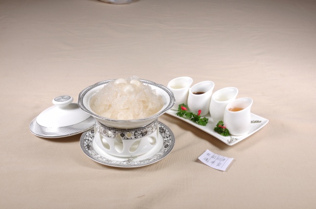 梦到了尿到别人身上代表什么