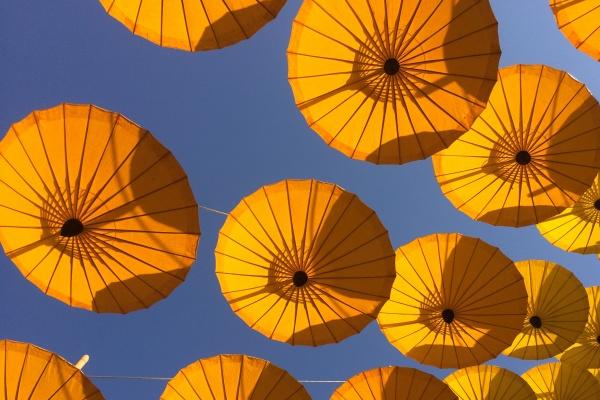 属鸡井泉水命的人一生命运