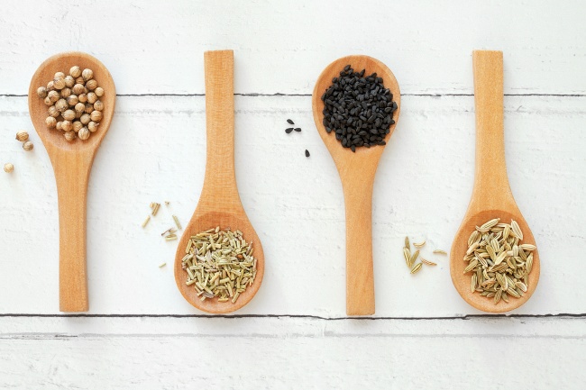 属羊女卯时头生一生命运如何