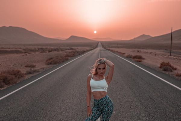 85年属牛女一生三大劫