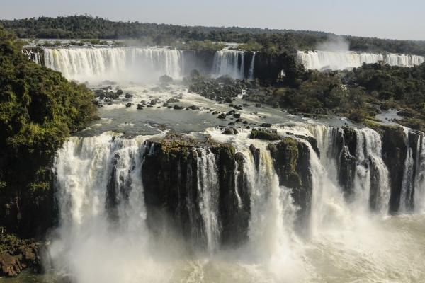 2026年属狗人发财方向