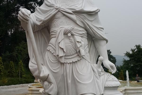 属虎最恨的三个人是谁